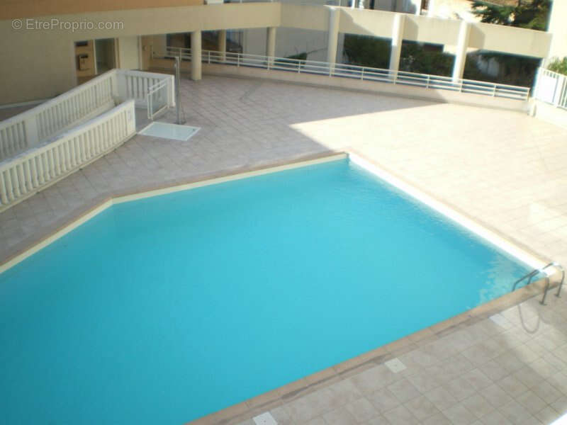 Appartement à VALLAURIS