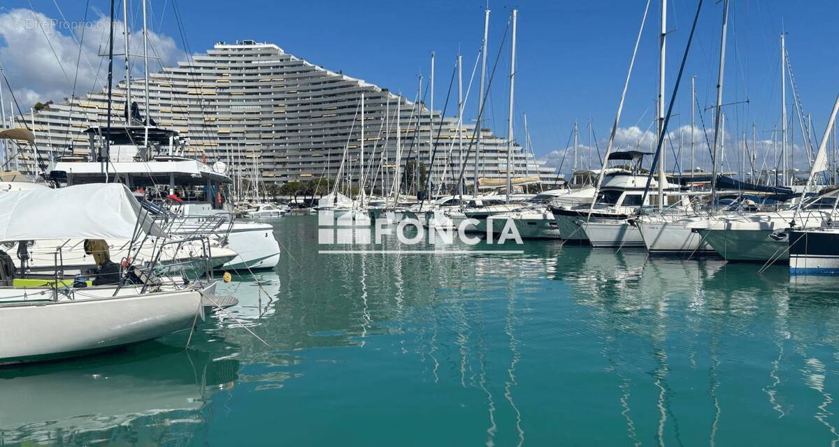 Appartement à VILLENEUVE-LOUBET