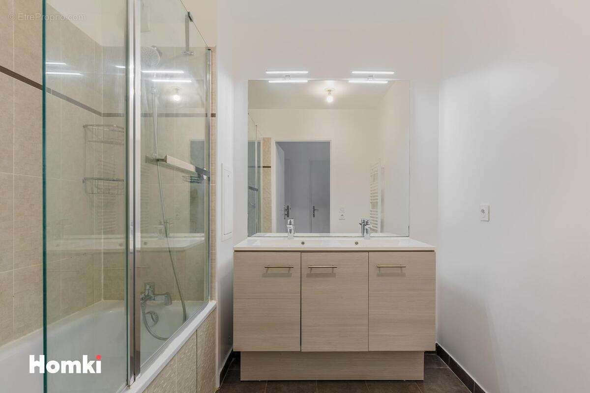 Appartement à BEAUCHAMP