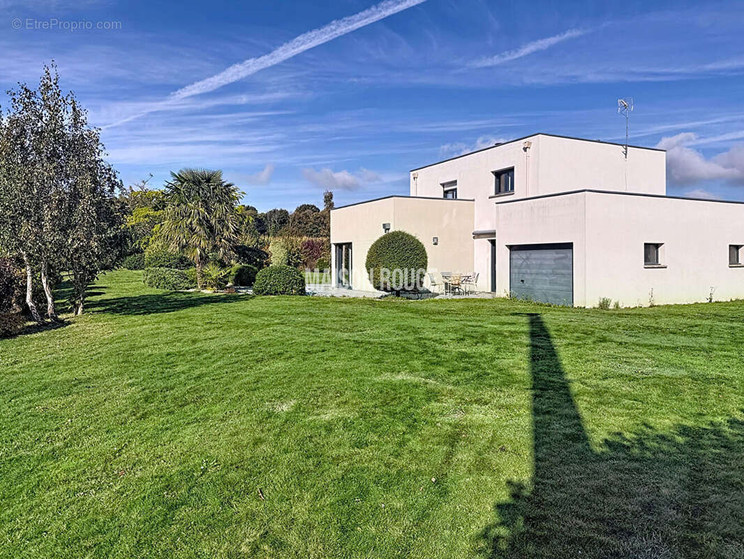 Maison à PLOUER-SUR-RANCE