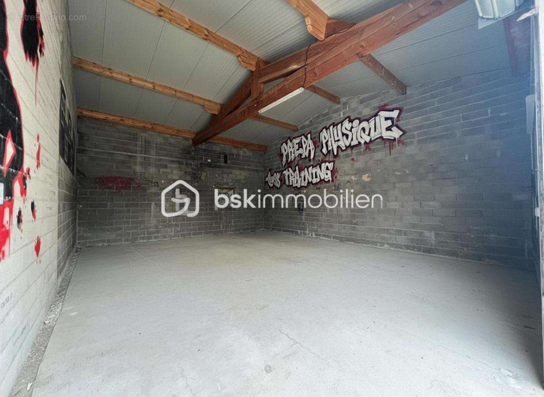 Commerce à COLOMBIERS