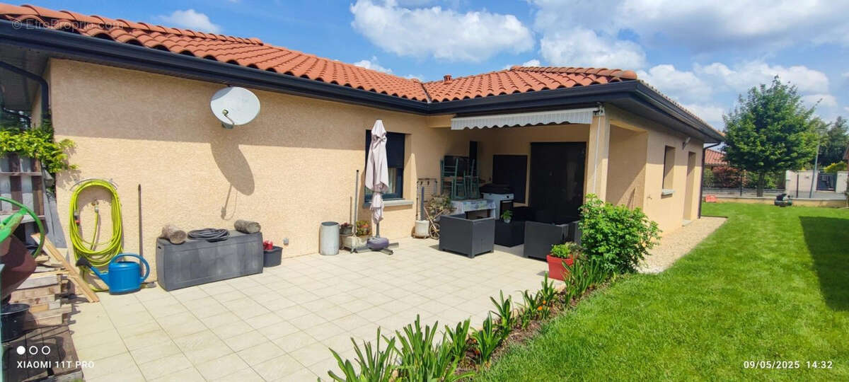 Maison à SAINT-JULIEN-SUR-VEYLE