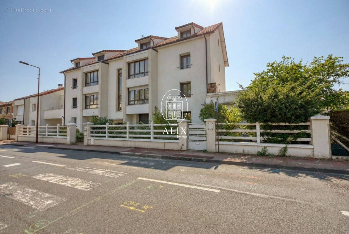 Appartement à VELIZY-VILLACOUBLAY