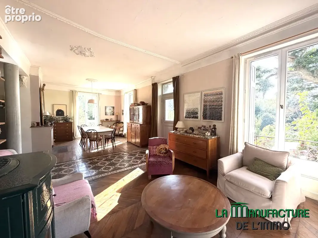 Maison bourgeoise de 1906 - 297.93 m2 habitables - parcelle de terrain de 2480 m2- secteur Cotatay / La Poura - photo 5