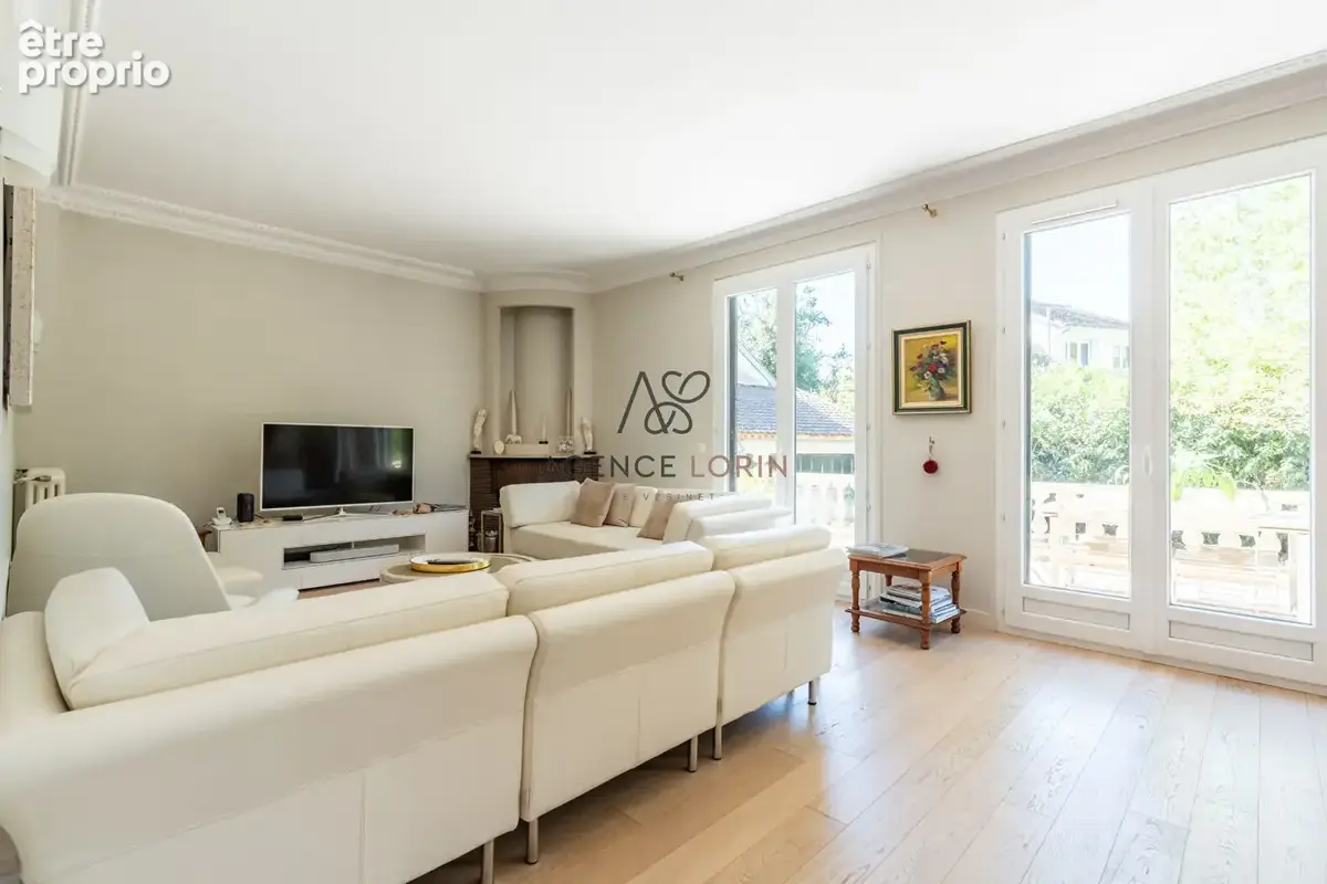 Maison Le Vésinet 177 m²  9 Pièces - photo 5