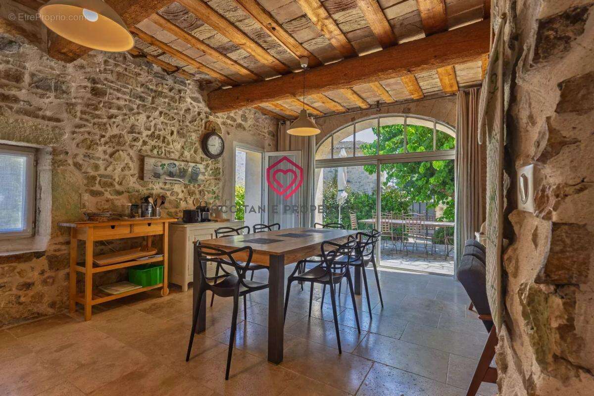 Maison à SUSSARGUES