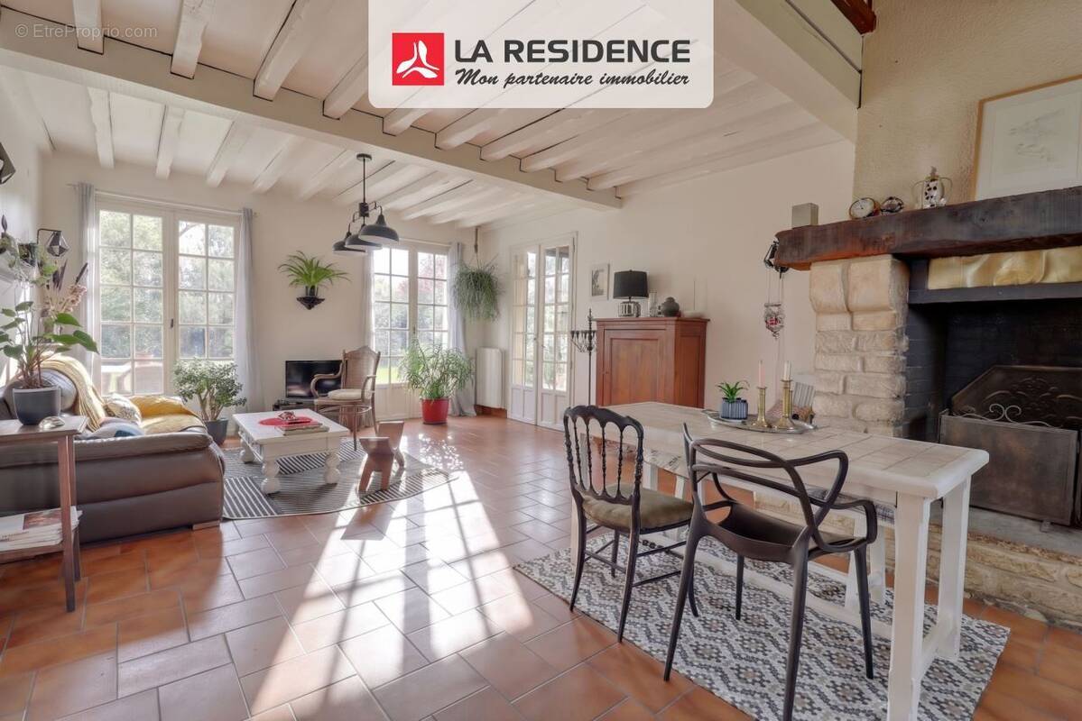 Maison à VERNEUIL-SUR-SEINE