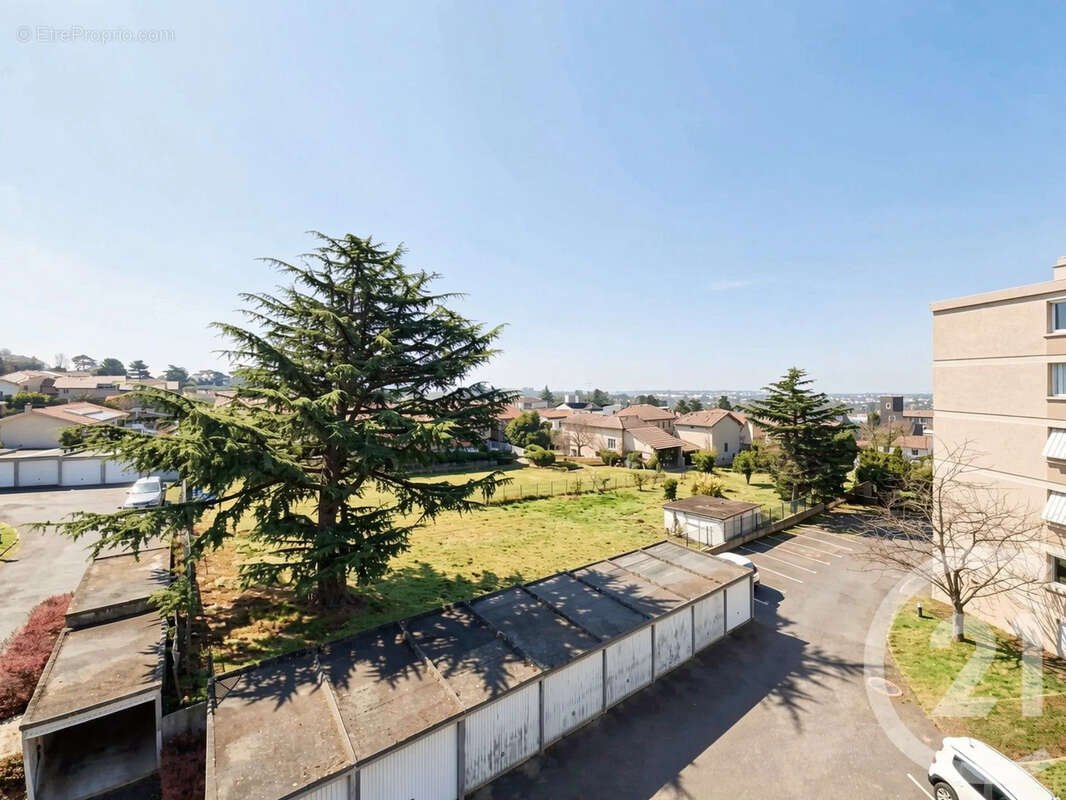 Appartement à GRIGNY