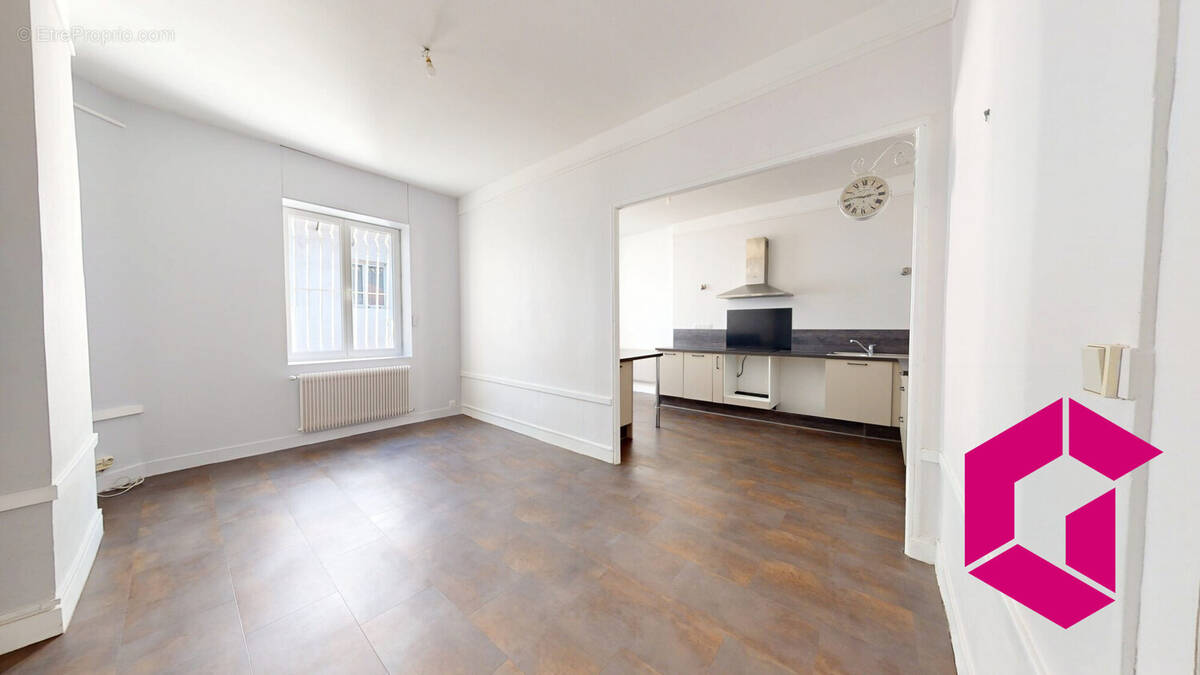 Appartement à SAINT-ETIENNE