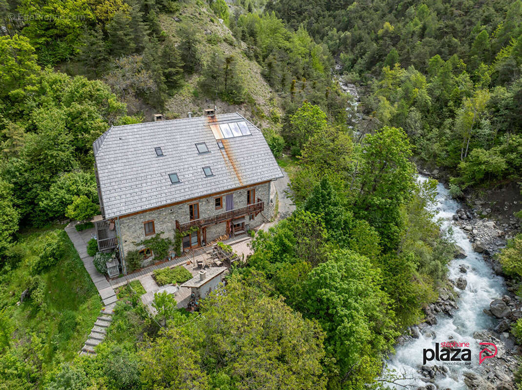 Maison à SAINT-ANDRE-D&#039;EMBRUN