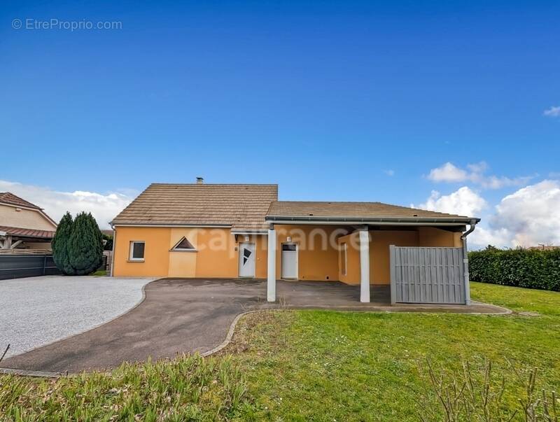 Maison à SAINT-GERMAIN-DU-PLAIN