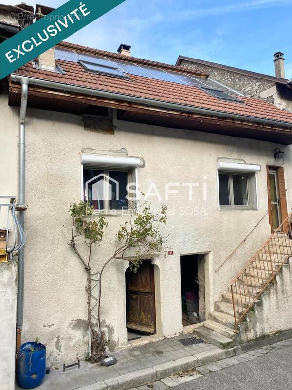 Photo 1 - Maison à VIRIEU-LE-GRAND