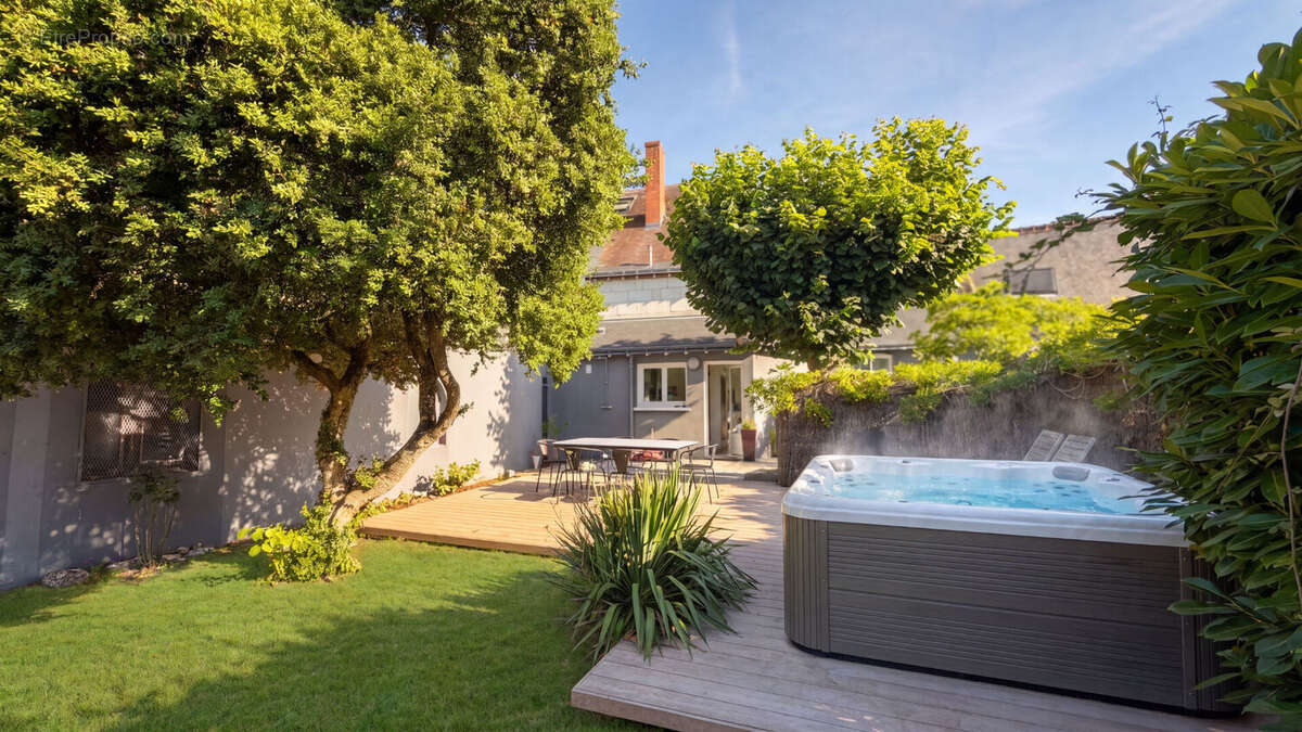 Maison Saint Avertin 7 pièce(s) 235 m2 - photo 14