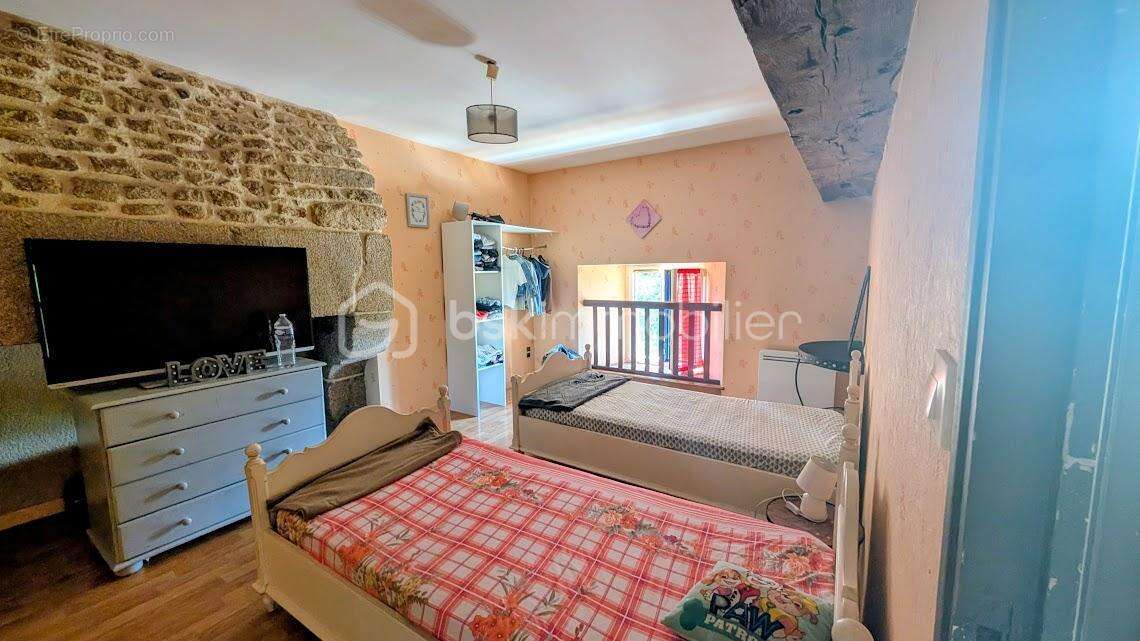 Magnifique longere     127m²  3 chambres  charme a l'ancienne - photo 2