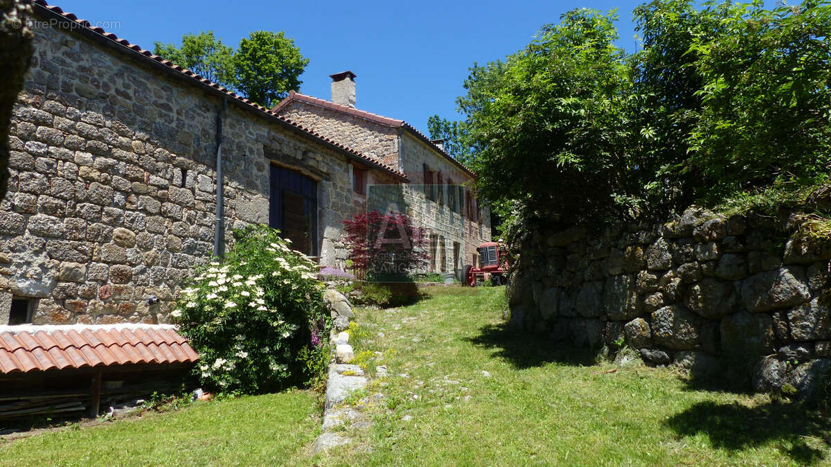 Maison à CHASTANIER
