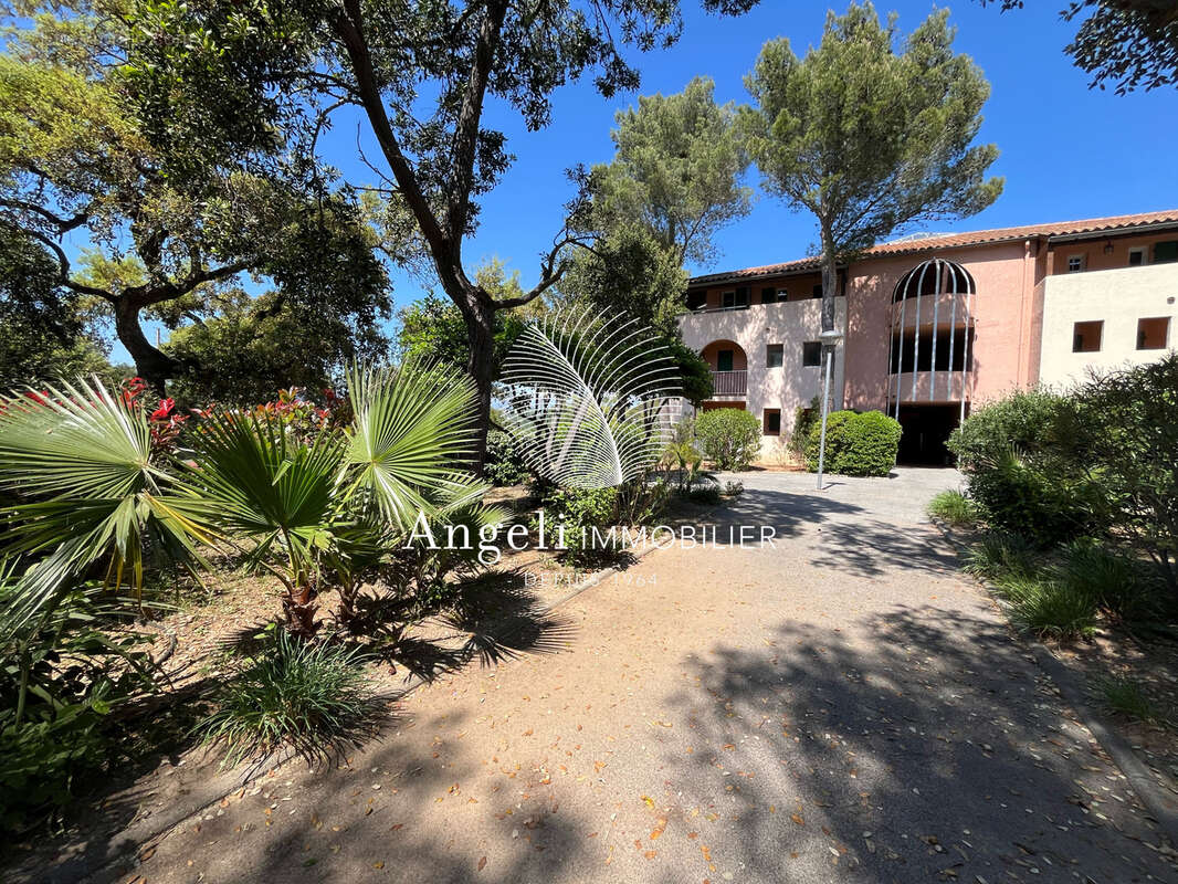 Appartement à FREJUS
