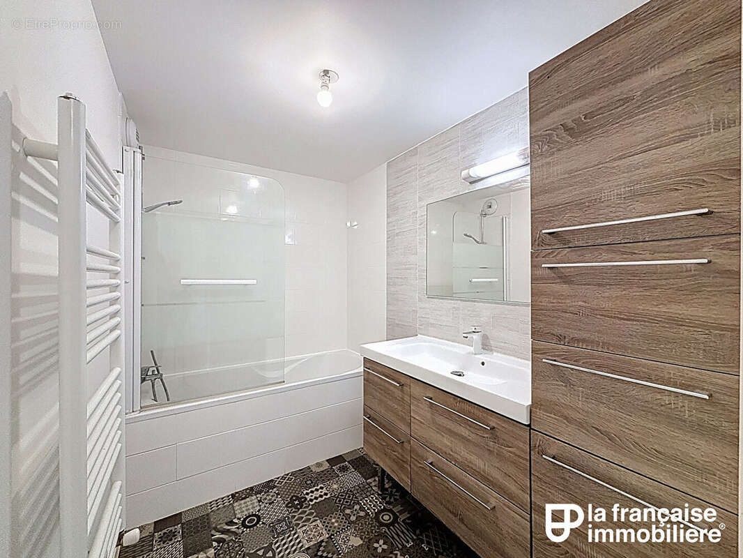 Appartement à LE RHEU