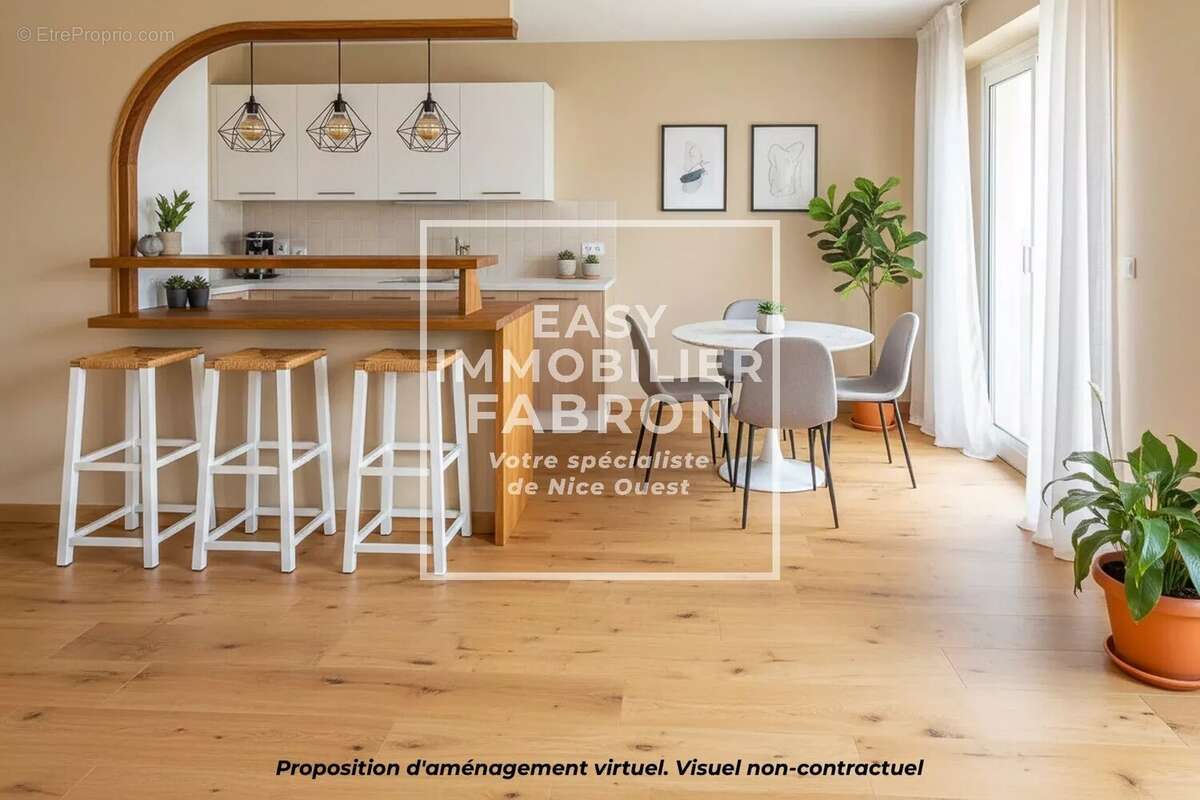 Appartement à CARROS