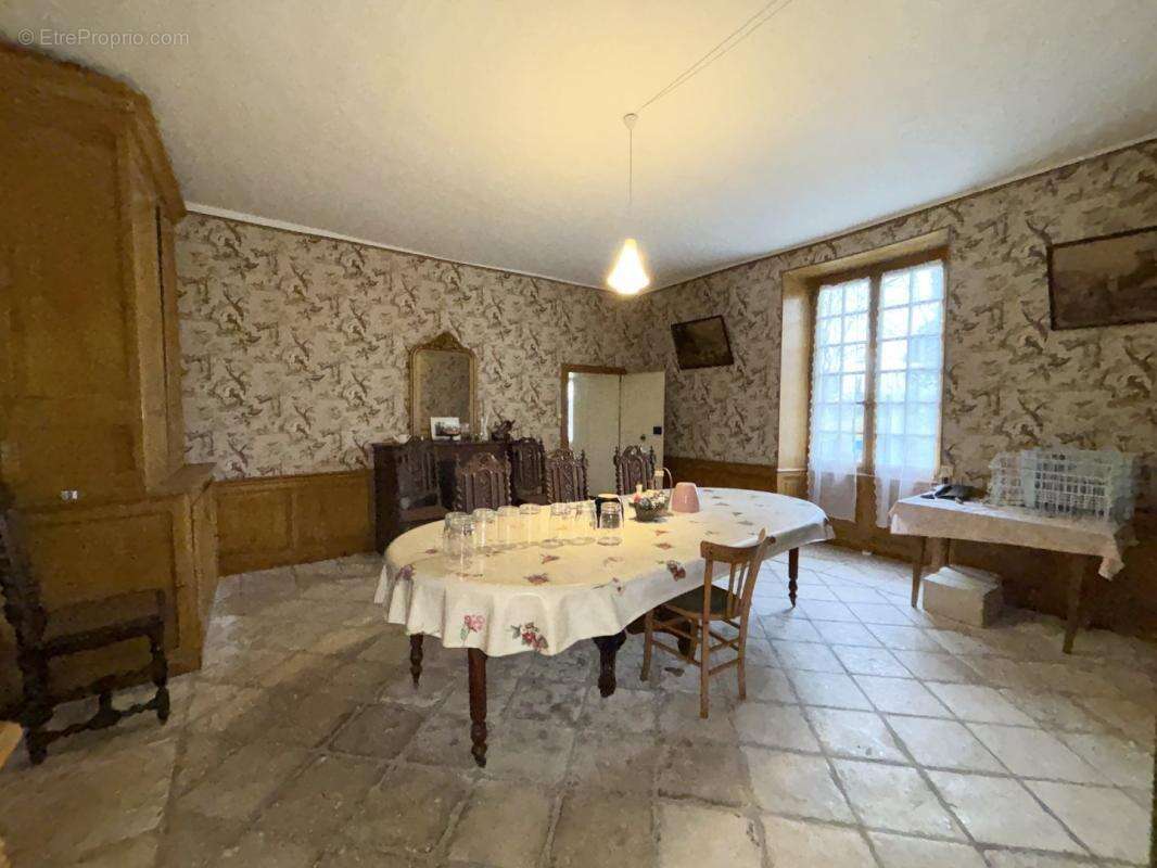 Maison à VIEUX-RUFFEC