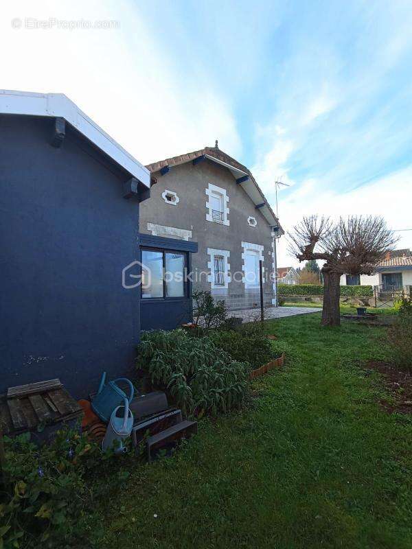 Maison de caractère R+1 de 166m² - photo 4
