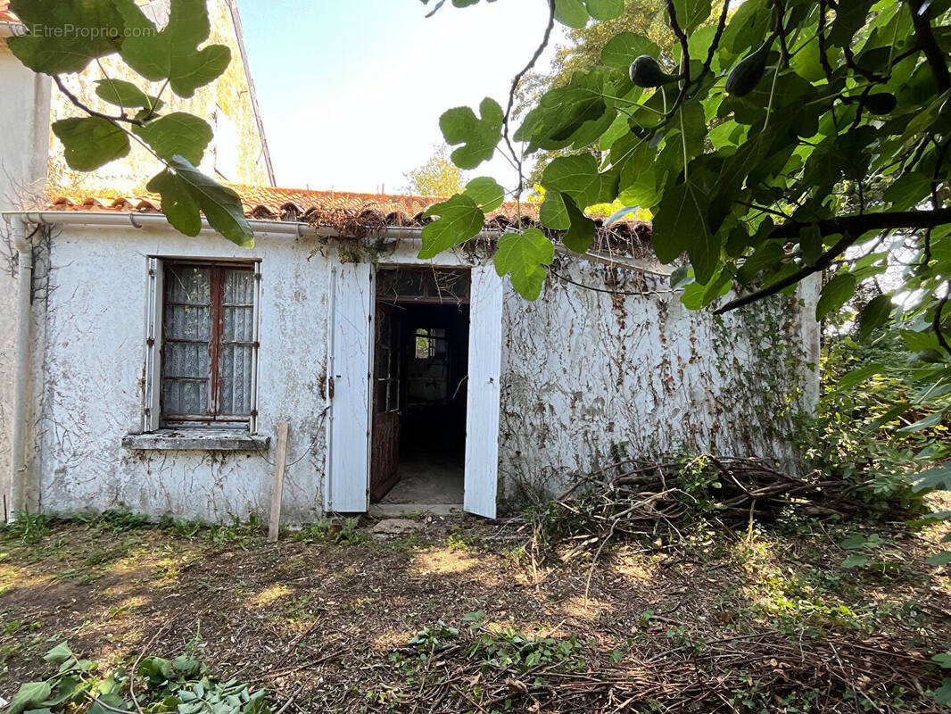Maison à SAINT-CHRISTOPHE-DU-LIGNERON