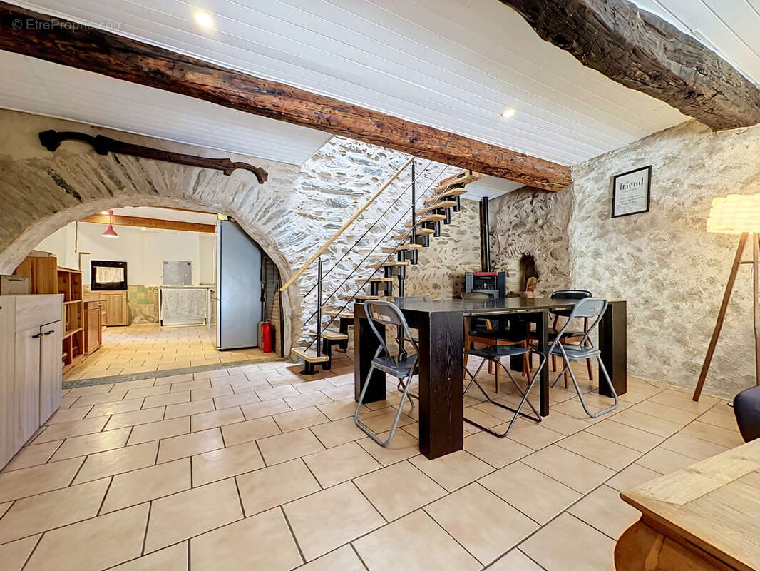  Charmante maison de village avec extérieur à Bouleternère - photo 2