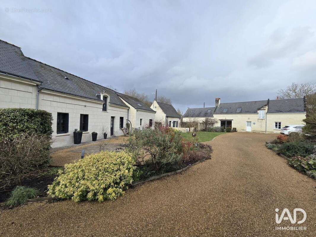 Photo 3 - Commerce à RIGNY-USSE