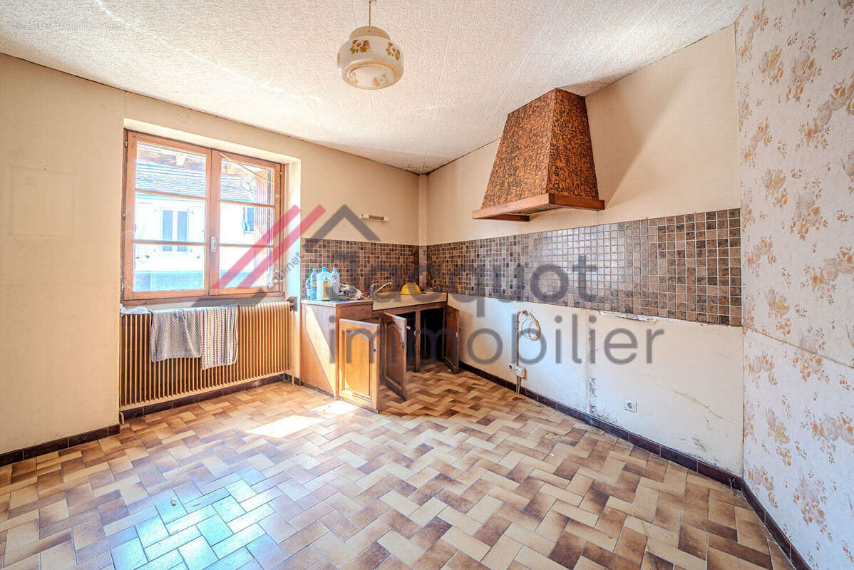 Maison 79 m² à Montmorot  - photo 7