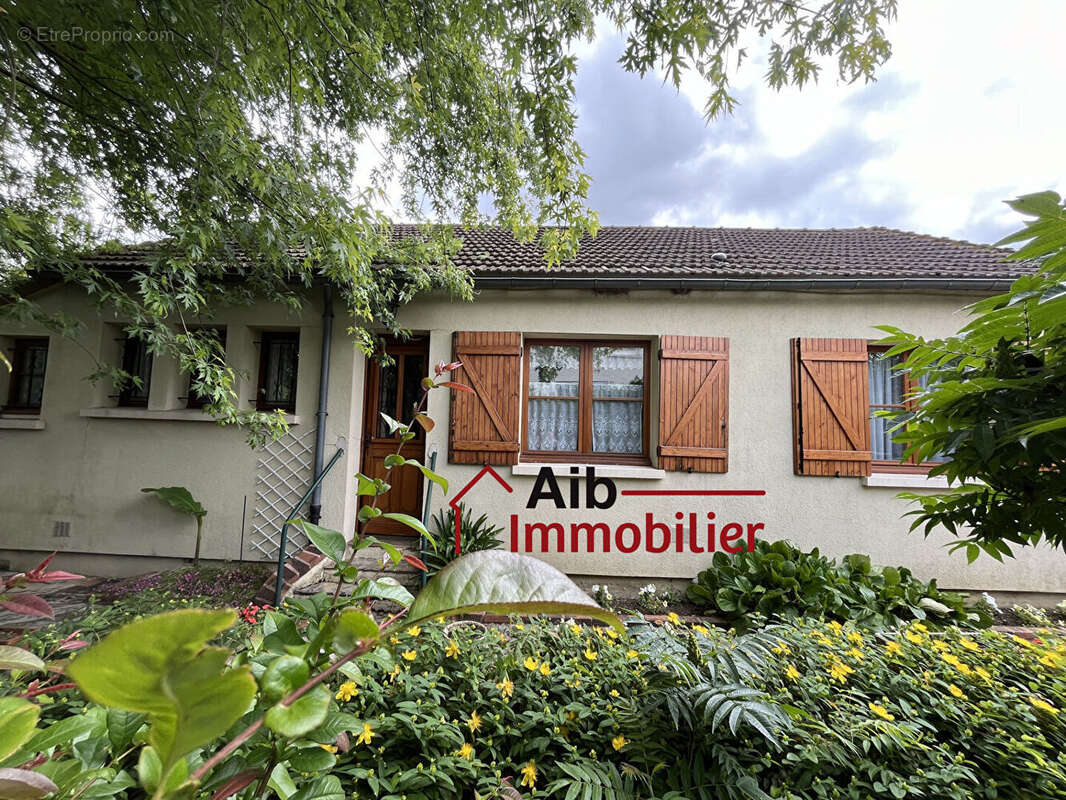 Maison à ABLIS
