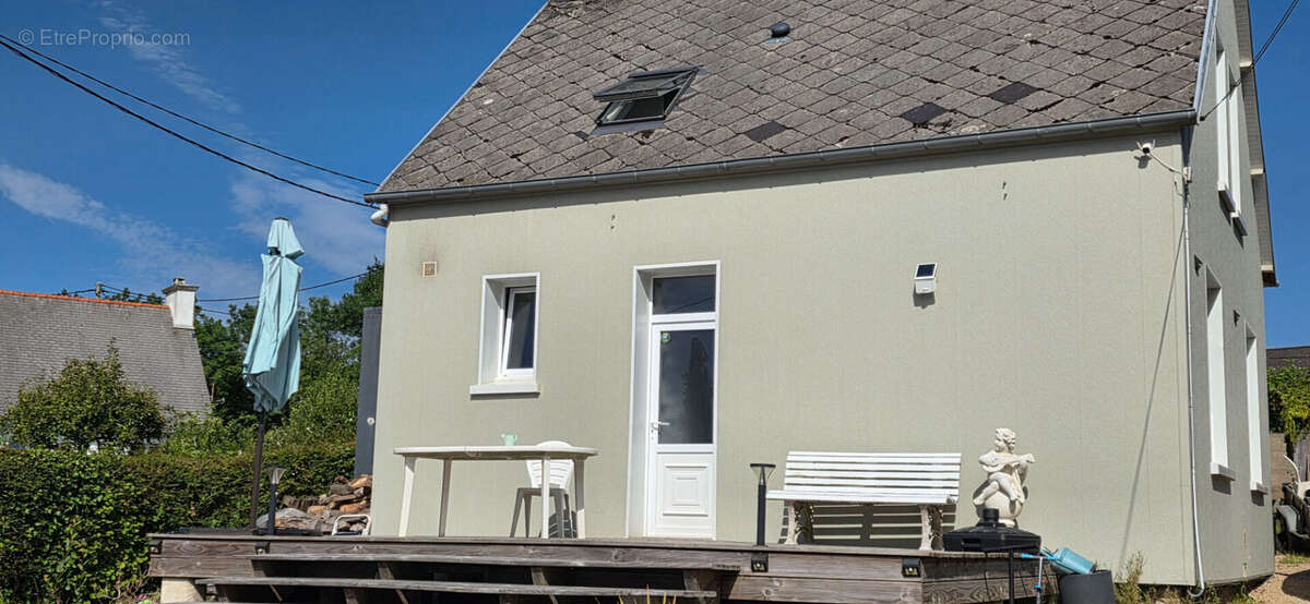 PLESTIN-LES-GREVES - Maison 106m² - 6 Pièces - photo 2