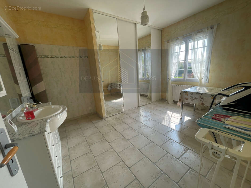 Maison à PAILLE