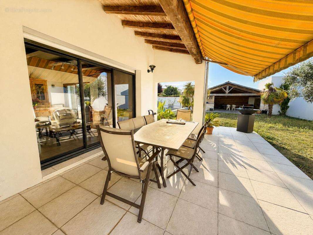 Aytré – ensemble immobilier à vocation professionnelle avec maison d’habitation - photo 20