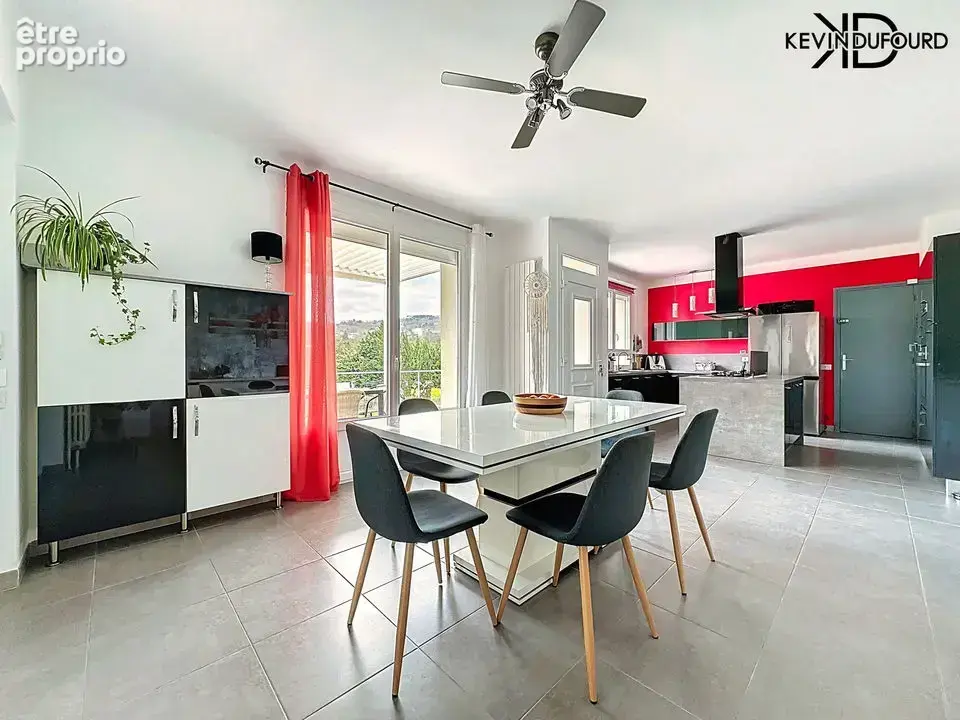 Maison 7 pièces 200 m² à vendre à Vesseaux (07200) - photo 2