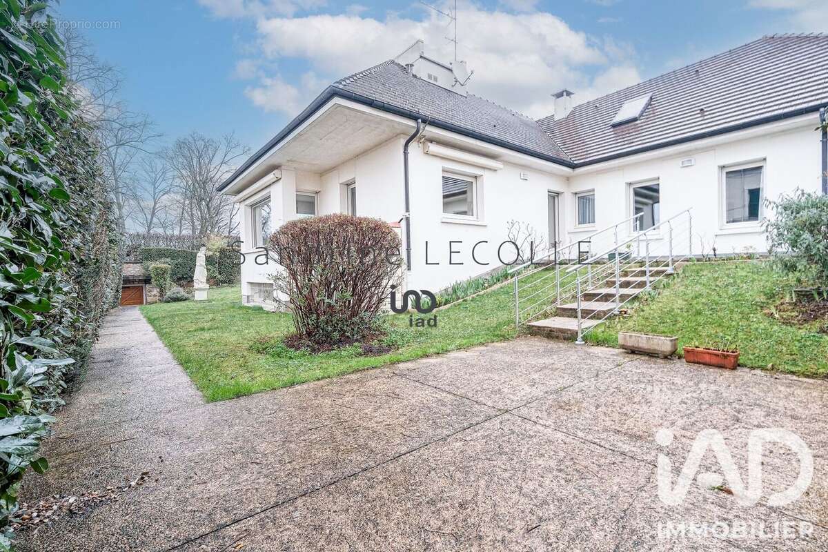 Photo 2 - Maison à LAGNY-SUR-MARNE