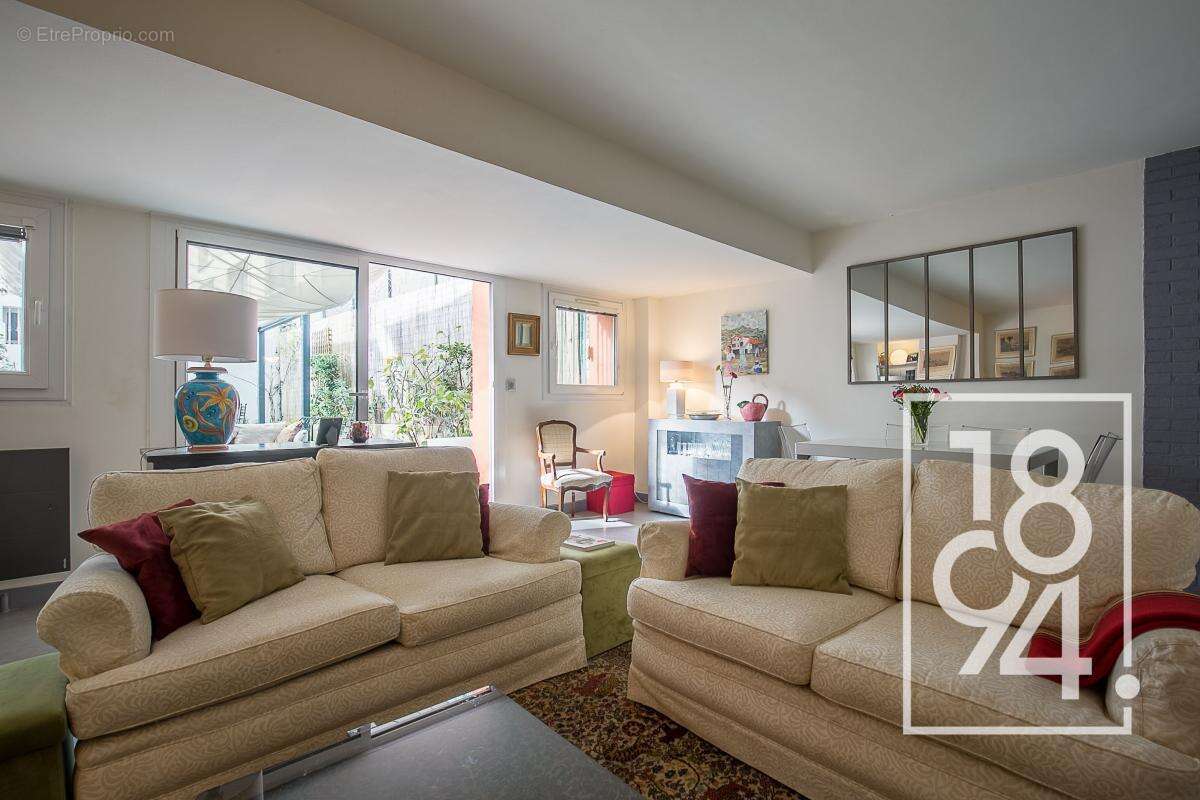 Appartement à MARSEILLE-8E