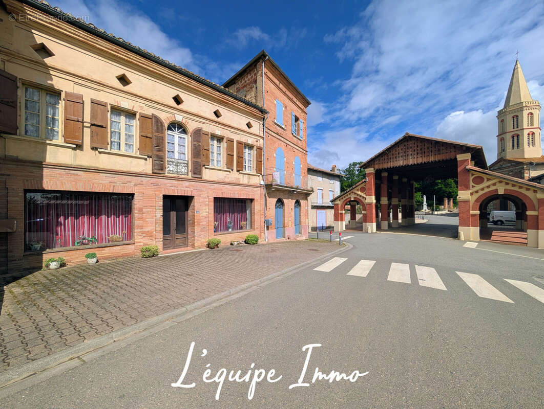 Maison à MONTPEZAT