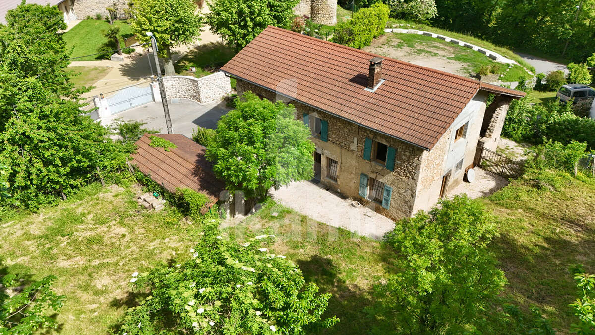 Maison à SAINT-JUST-DE-CLAIX