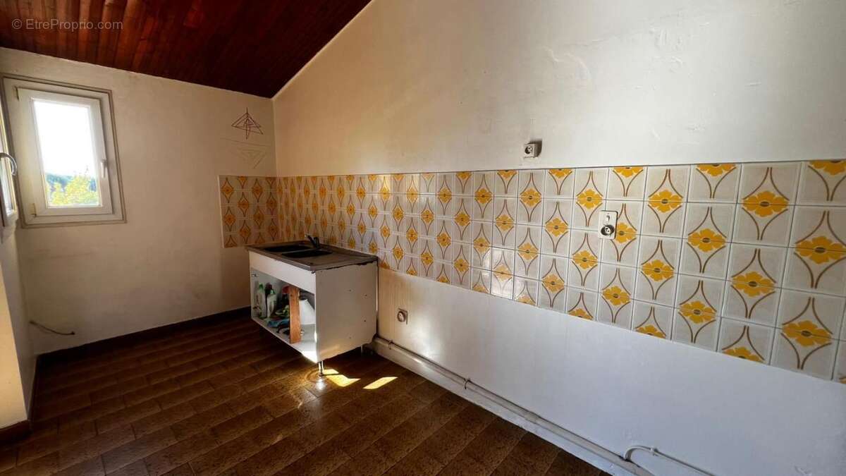 Appartement à VENELLES