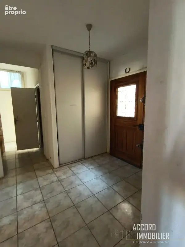 Appartement t3 - 89.51m2 + cave- beziers centre ville - photo 5