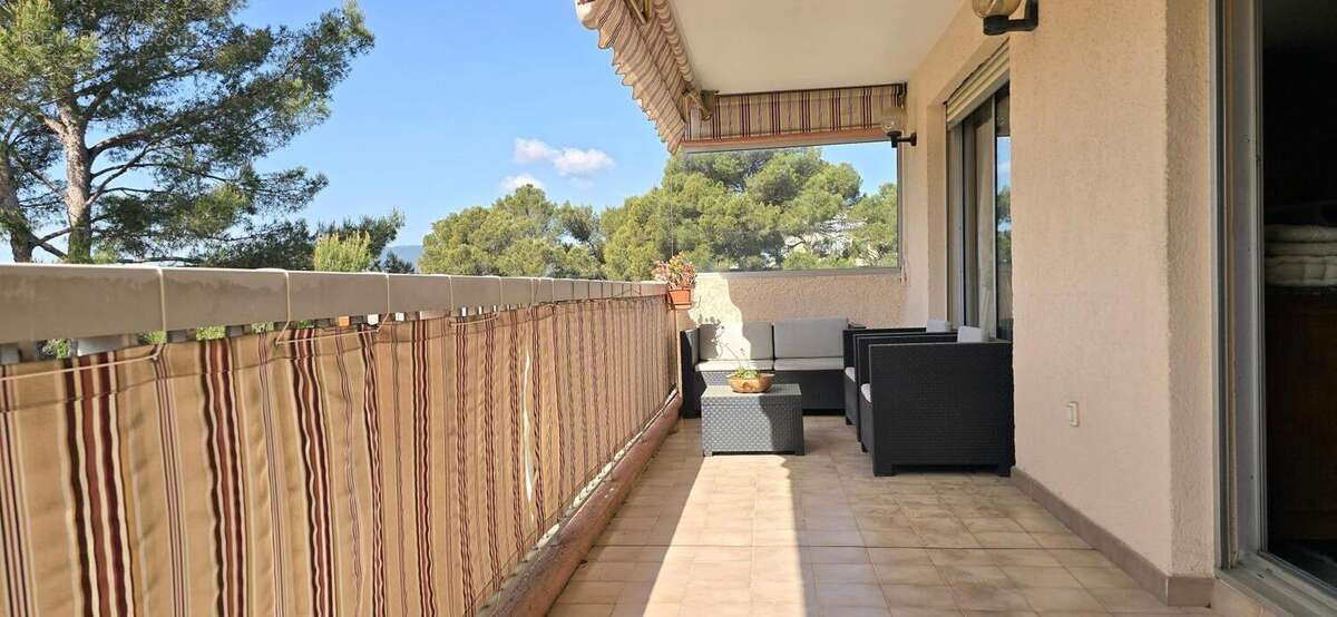 Appartement à LE CANNET