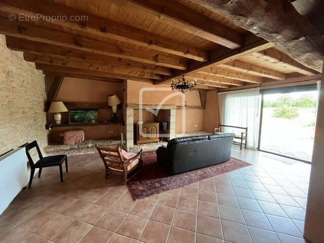 Maison à ESTIVALS