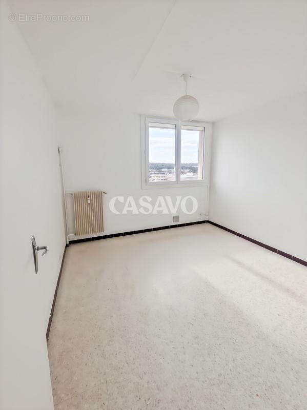 Appartement à LA VALETTE-DU-VAR