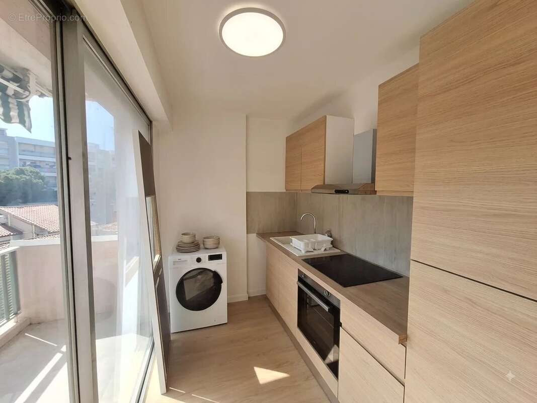 Appartement 31 m² à Vallauris  - photo 2