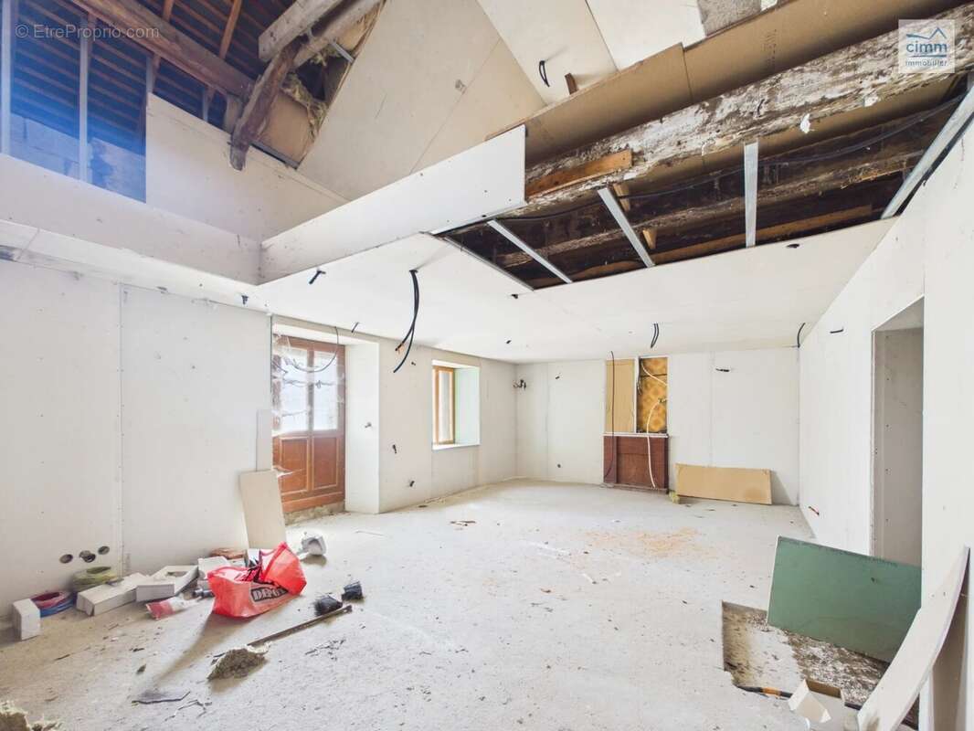 Maison de 130 m² à rénover - photo 4