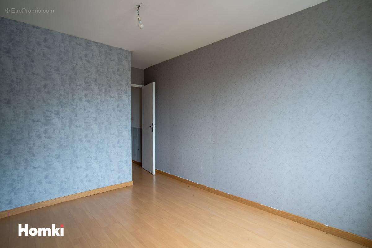 Appartement à LA SEAUVE-SUR-SEMENE