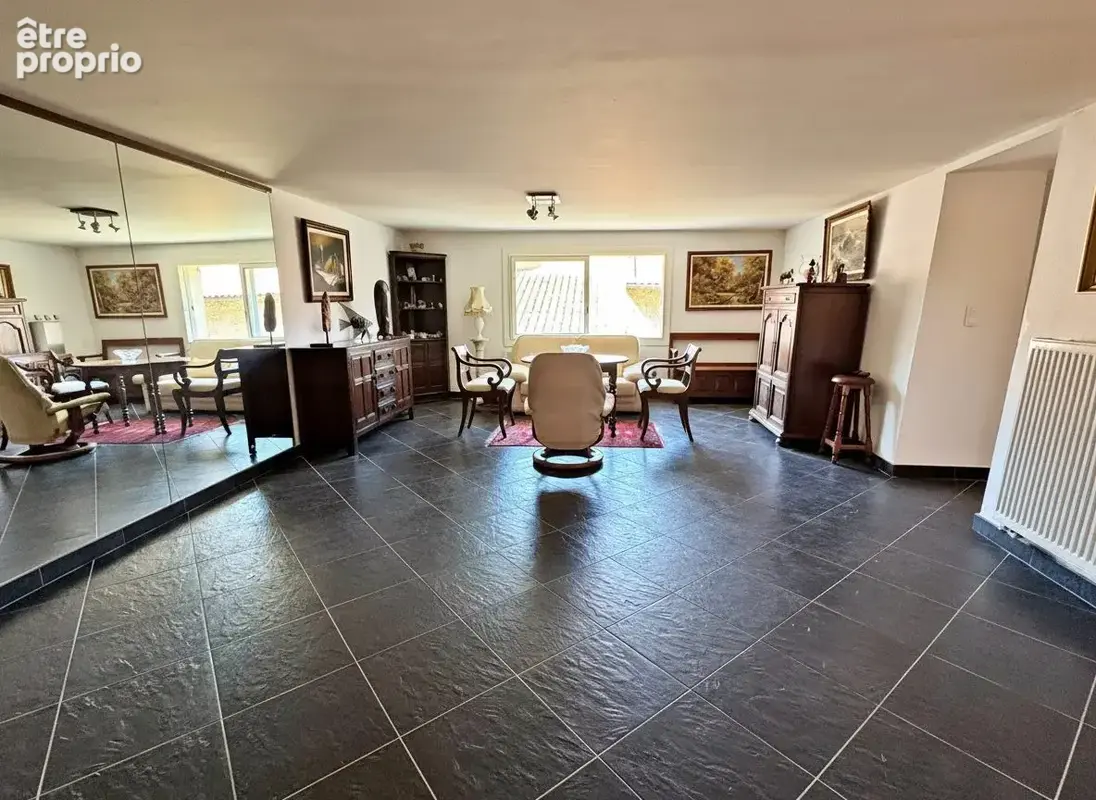 Maison 225 m² à Saint-Julien-Du-Verdon  - photo 5