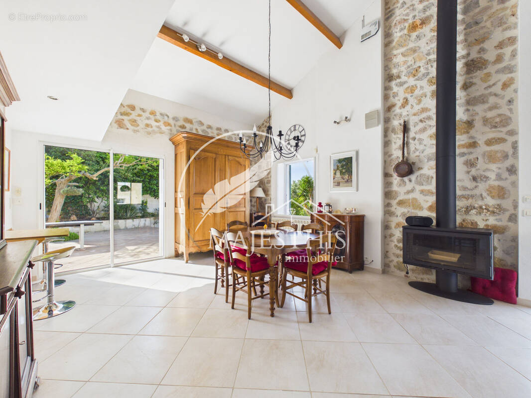 Maison à HYERES