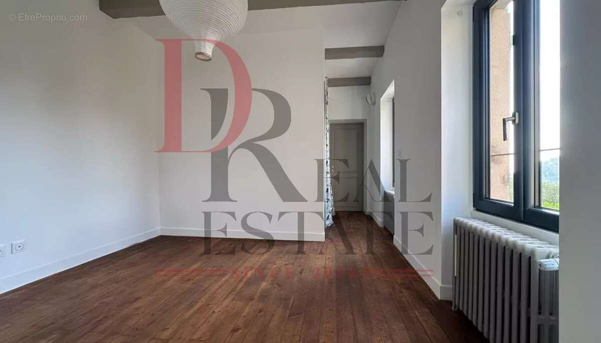 Appartement à LA TURBIE