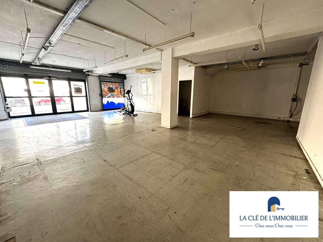 Commerce 120 m² à Quimper  - photo 2