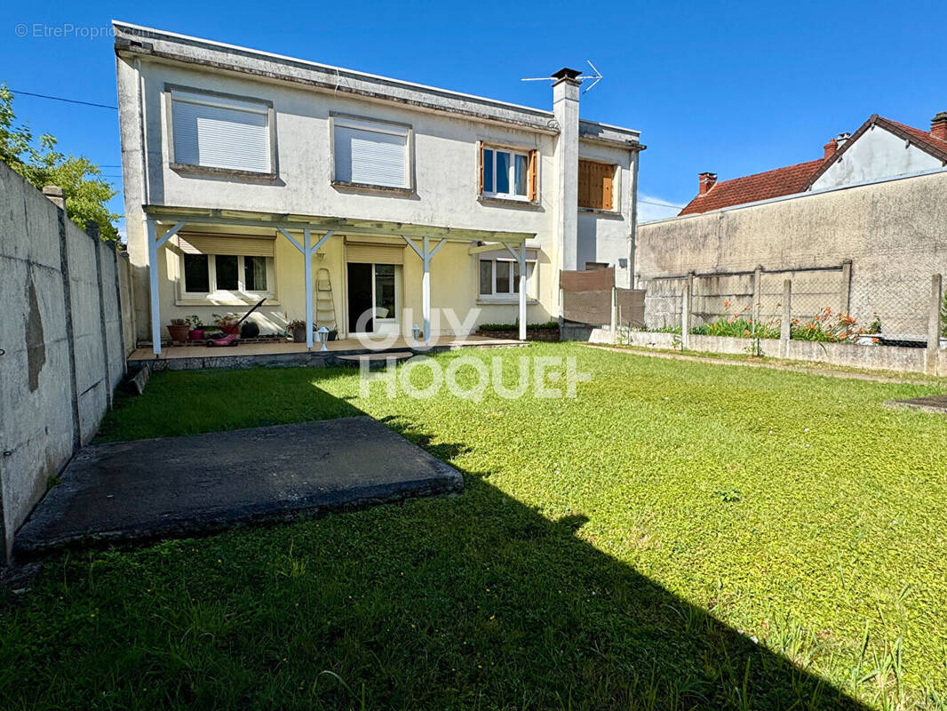 Appartement à PARAY-VIEILLE-POSTE